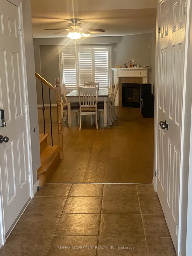 Additional image 4 of 44 PELECH Cres