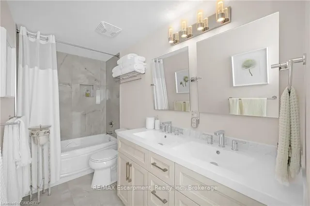 Additional image 23 of 5070 FAIRVIEW St Unit 209