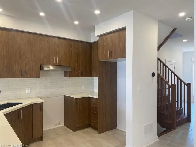 Additional image 11 of 204 Rockledge Dr