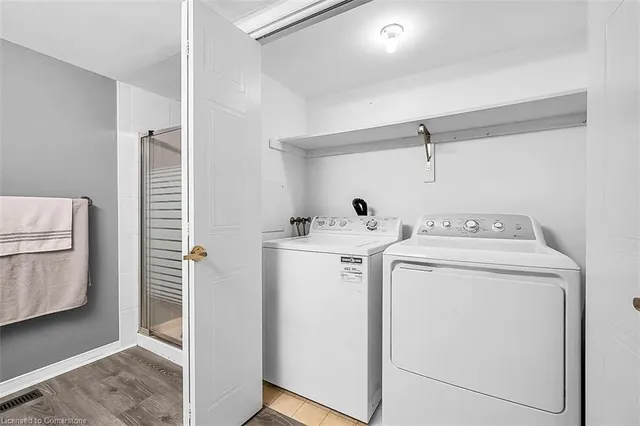 Additional image 21 of 376 Silverbirch Blvd