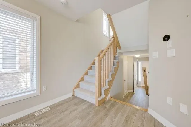 Additional image 18 of 114 Laguna Village Cres