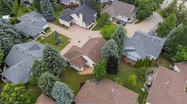 Additional image 35 of 214 Silverbirch Blvd