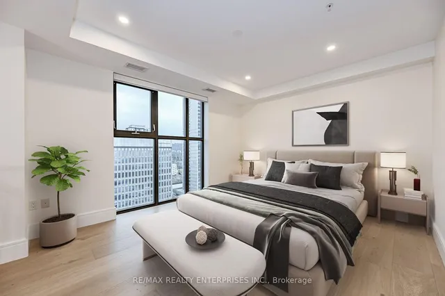 Additional image 11 of 112 King St Unit #PH05