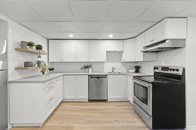 Additional image 27 of 20 Burfield Ave