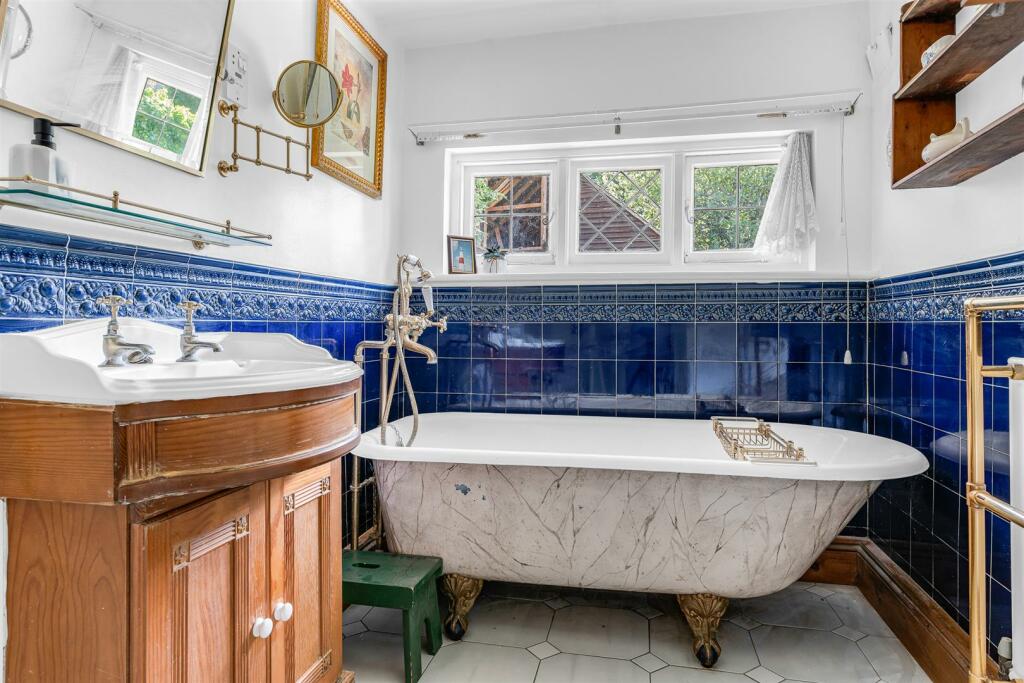 Additional image 17 of Pennyfathers Lane, Harmer Green Lane, Digswell