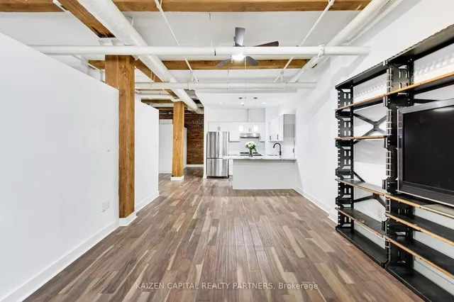 Additional image 5 of 90 Sherbourne St Unit 103