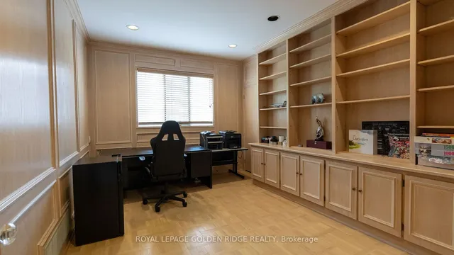 Additional image 6 of 301 Holmes Ave