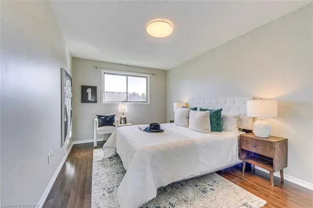 Additional image 31 of 91 Bridgeport Cres