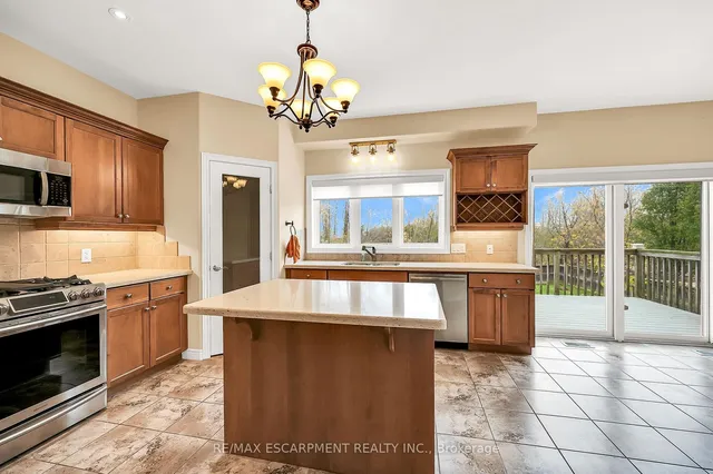 Additional image 11 of 61 Waterford Cres