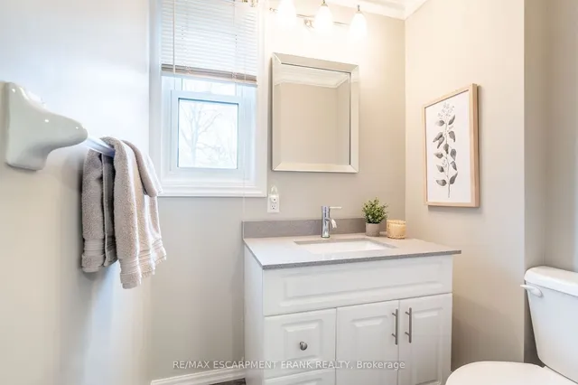 Additional image 30 of 202 CANADA St