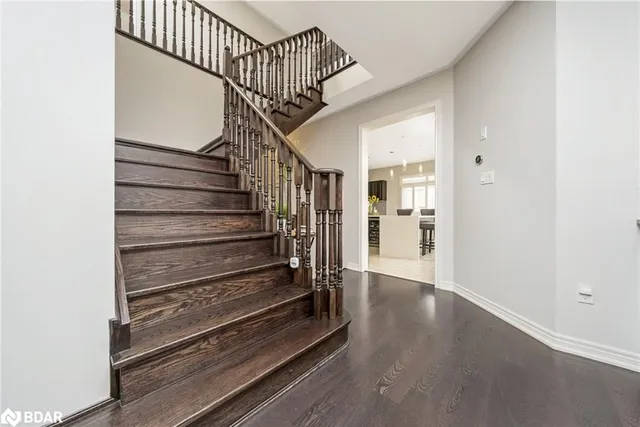 Additional image 5 of 599 Nairn Cir