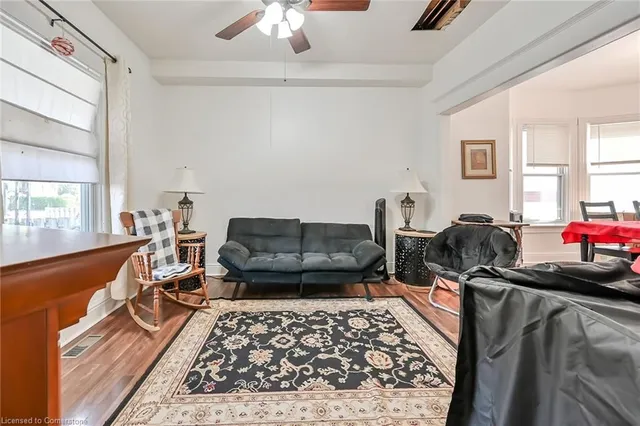 Additional image 3 of 17 Albemarle St