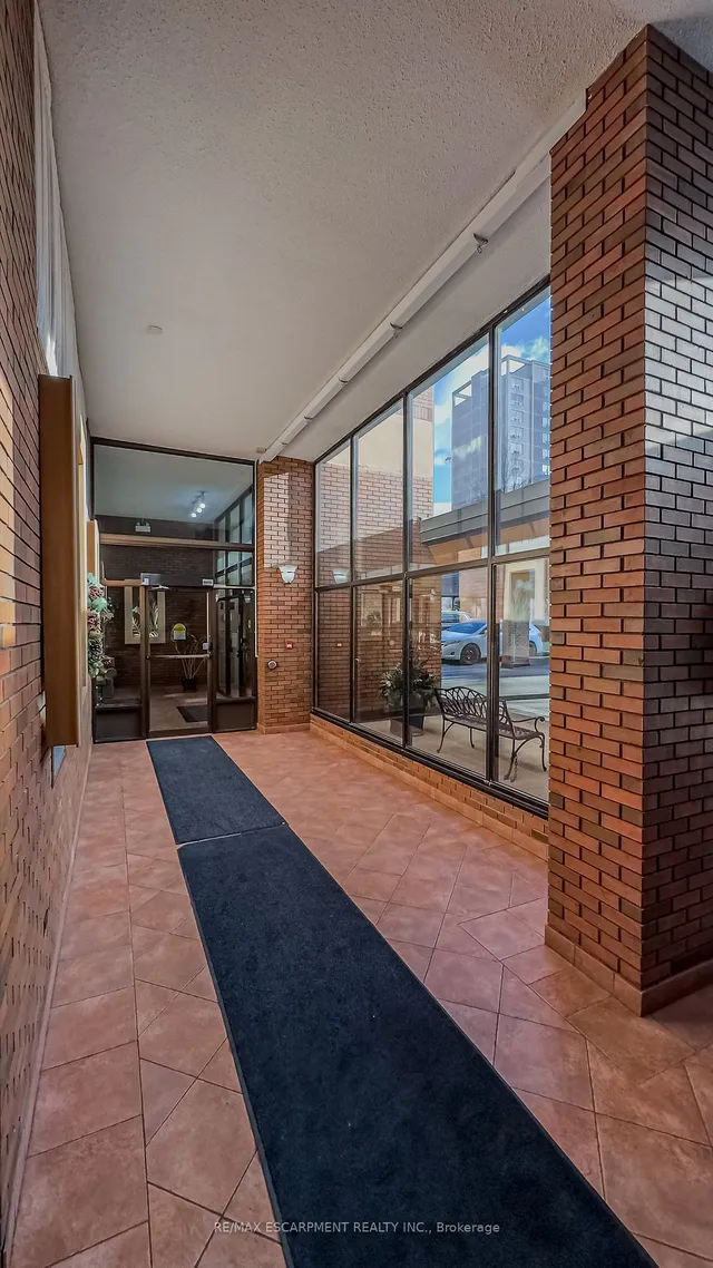 Additional image 4 of 222 Jackson St Unit 305