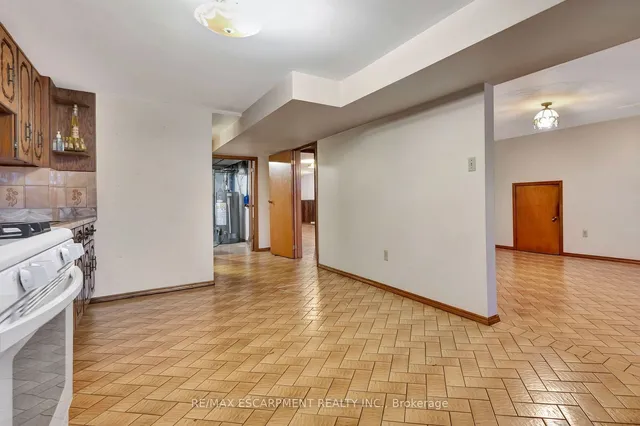 Additional image 22 of 11 Marcella Cres