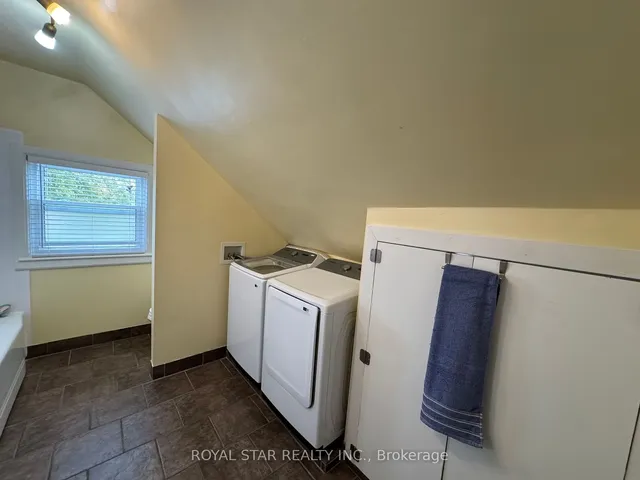 Additional image 10 of 240 Freelton Rd