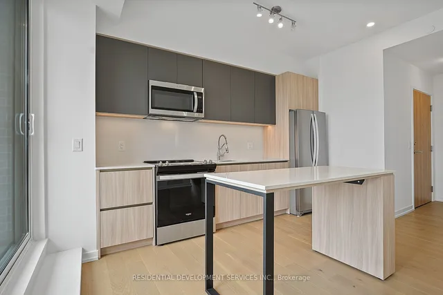 Additional image 7 of 3100 Keele St Unit 819