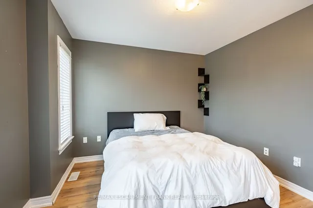 Additional image 19 of 19 HAZELTON Ave