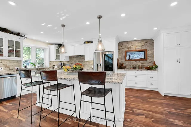 Additional image 6 of 80 Townsend Ave