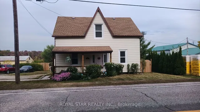 240 Freelton Rd