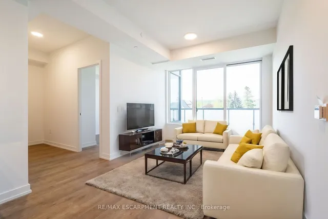 Primary image of 415 Main St Unit 301
