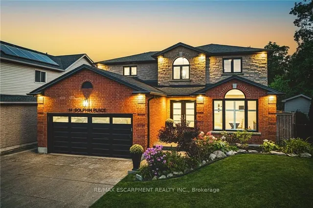 14 Dolphin Pl