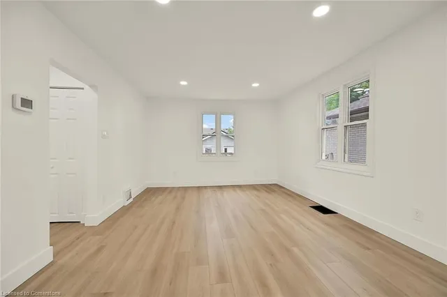 Additional image 6 of 546 Woodward Ave