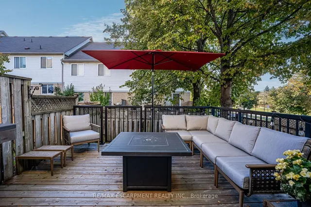 Additional image 35 of 31 Moss Blvd Unit 17