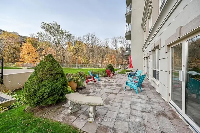 Additional image 36 of 3000 Creekside Dr Unit 601