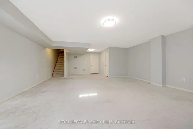 Additional image 30 of 592 Lott Cres