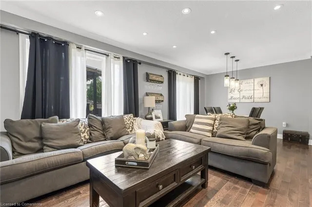 Additional image 11 of 65 Memorial Ave