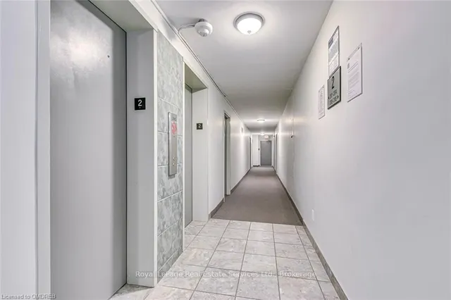 Additional image 3 of 1950 MAIN St Unit 204