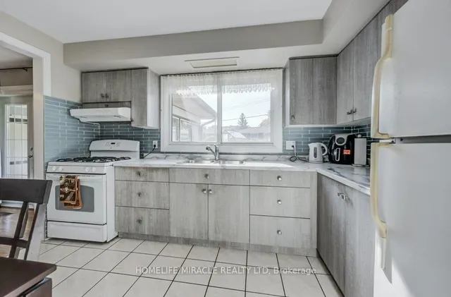 Additional image 30 of 117 Loyalist Dr