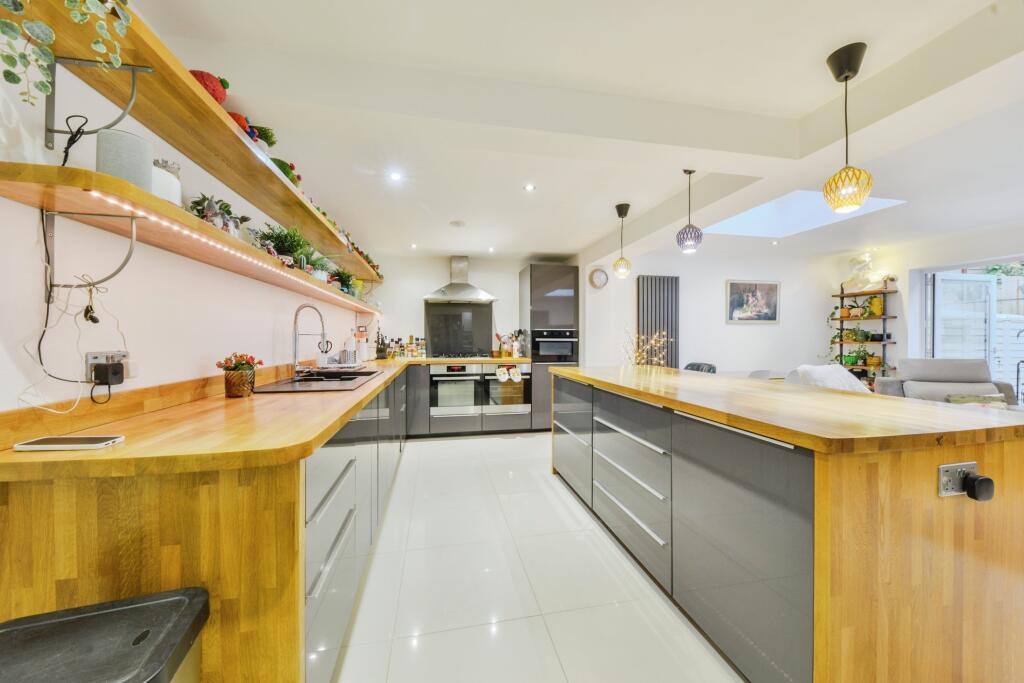 Additional image 7 of Mayfield, Welwyn Garden City, AL8