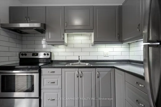 Additional image 12 of 36 Sumach St