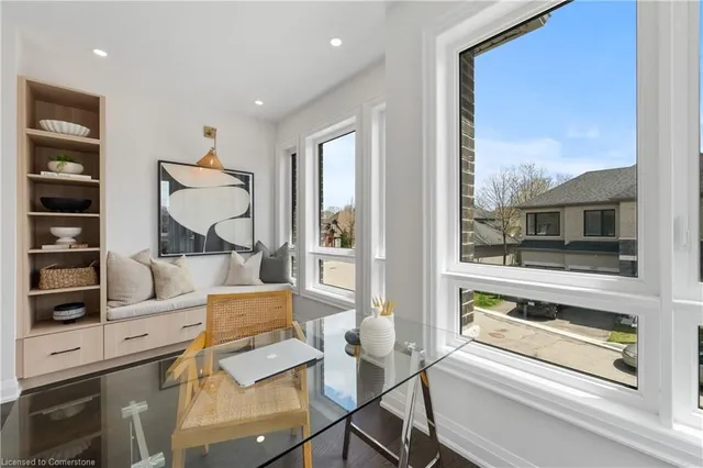 Additional image 23 of 518 Markay Common