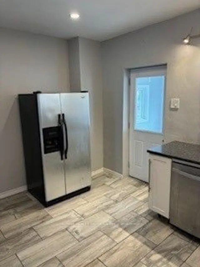 Additional image 6 of 14 Clinton St