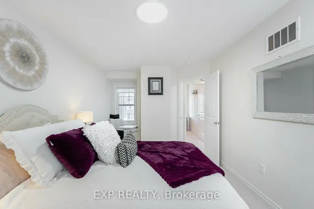 Additional image 24 of 106 Lemieux Crt