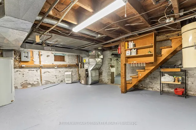 Additional image 25 of 11 FORD St