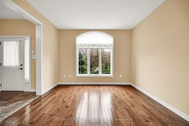 Additional image 5 of 61 Waterford Cres