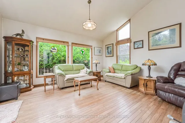 Additional image 9 of 8633 30 SIDEROAD