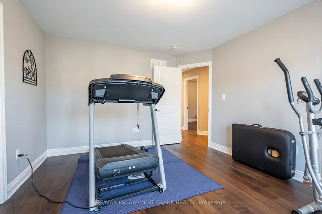 Additional image 23 of 8 CESAR Pl