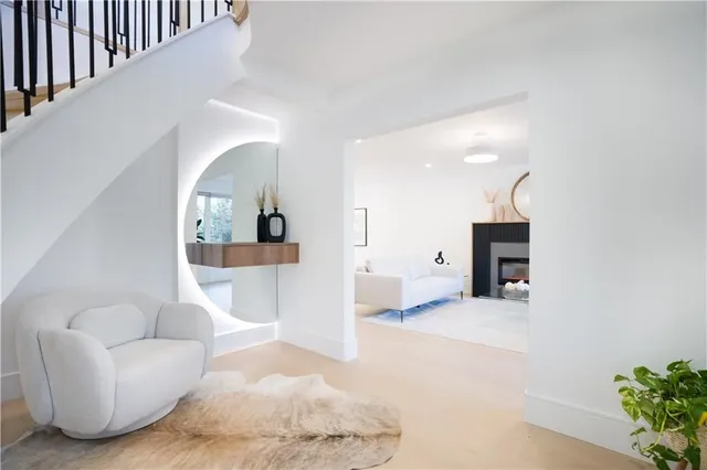 Additional image 4 of 2260 BRITANNIA Rd