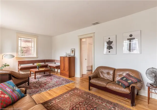 Additional image 14 of 31 St Clair Ave