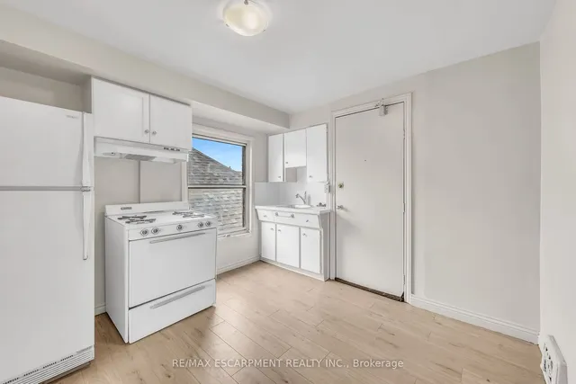 Additional image 16 of 1367 Cannon St