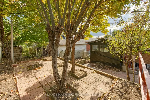 Additional image 31 of 67 Glendee Rd