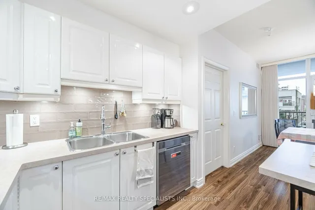 Additional image 15 of 399 Elizabeth St Unit 210