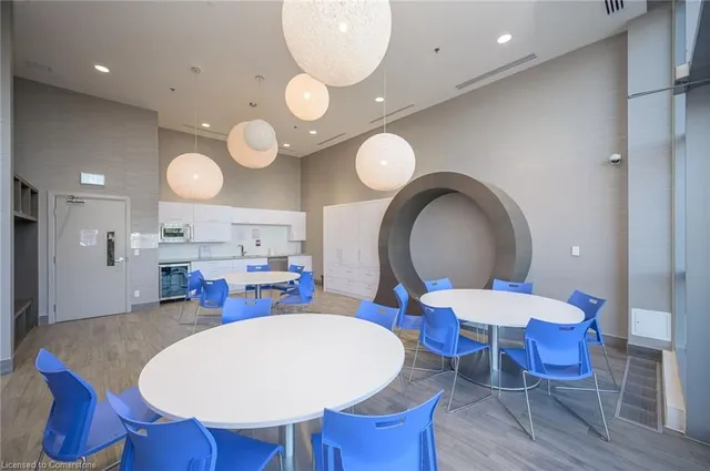 Additional image 40 of 2087 Fairview St Unit 1805