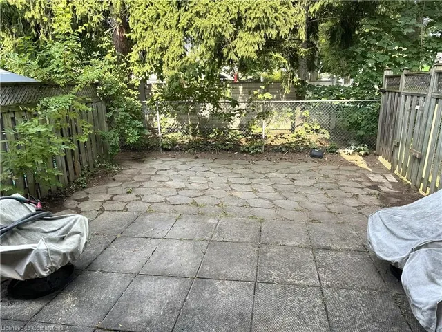 Additional image 19 of 688 Dynes Rd Unit 1