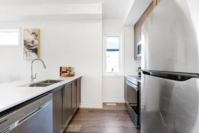 Additional image 10 of 61 Soho St Unit 102