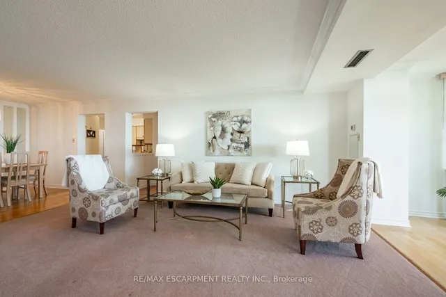 Additional image 11 of 5280 Lakeshore Rd Unit 105